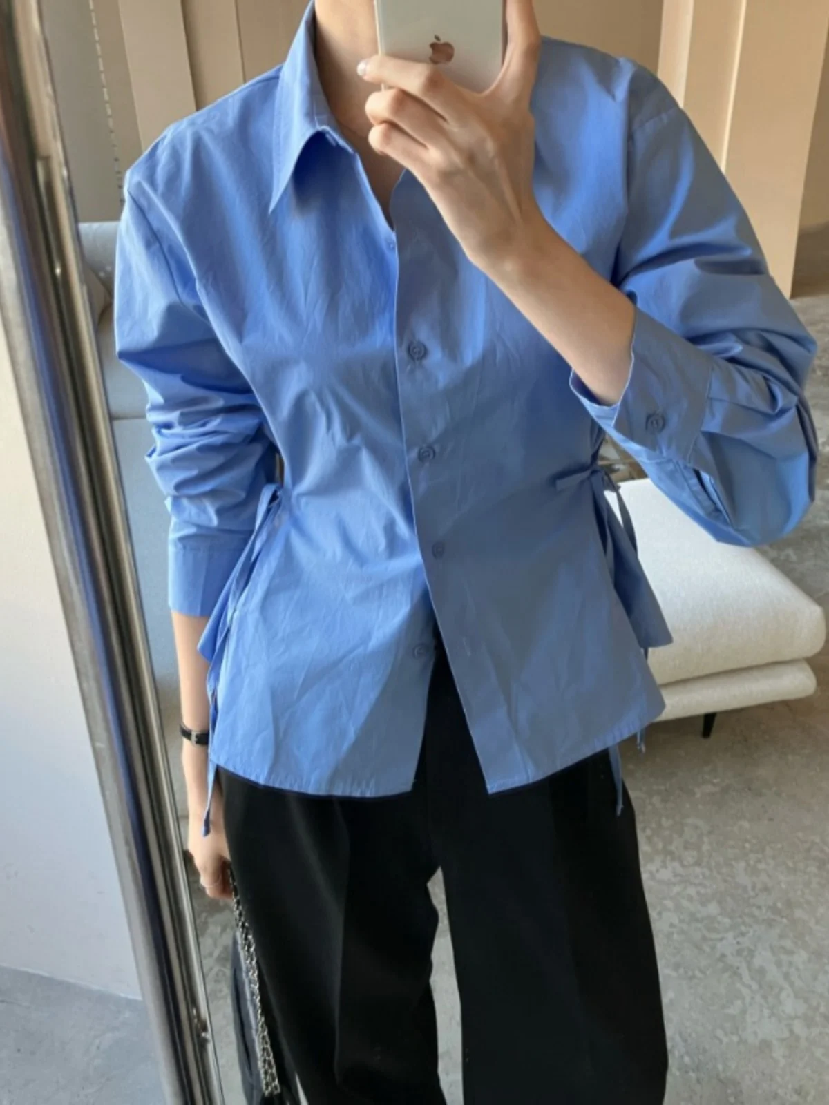 한국어 세련된 이른 봄 디자인 감각 작은 청중 허리 Cinching 긴 소매 여성 셔츠 2025 새로운 스타일 탑