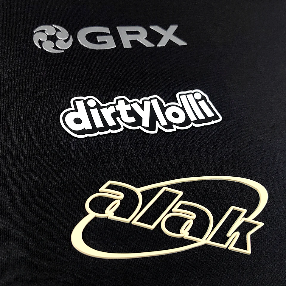 ロゴ付きのパーソナライズされたシリコンワッペン,小さなサイズ,熱