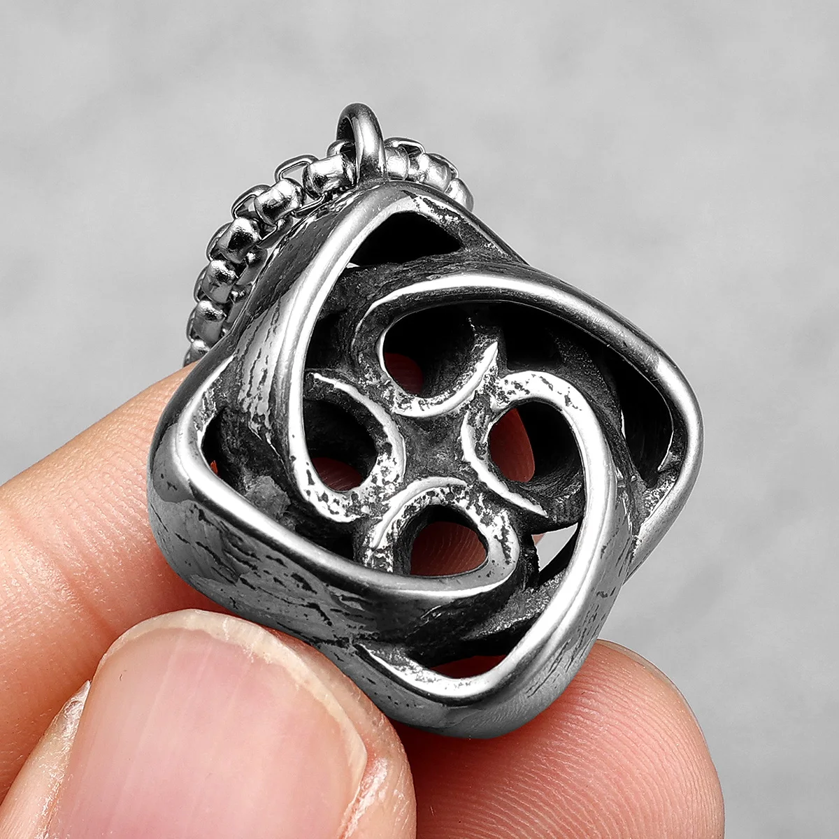 Spiral Pendant Retro Men Necklace 316L Stainless Steel Men Chain Rock Punk Jewelry Gift for Male Friend Accessories Dropshipping 3