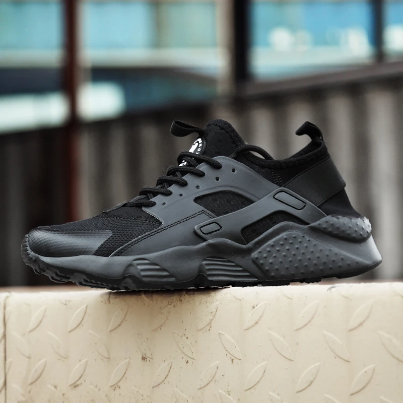 are huaraches non slip