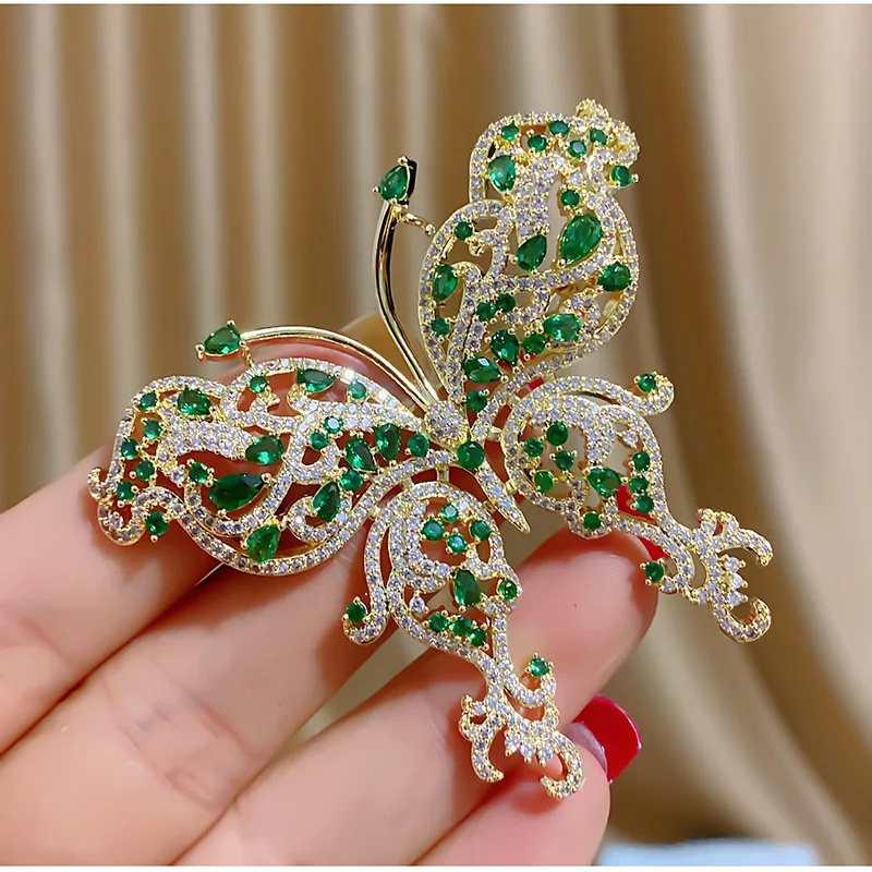 Elegant Zircon Green Butterfly Brooch Atmospheric Fashion Animal Insect Brooch Pin for Woman Coat Clothing Accessories Corsage