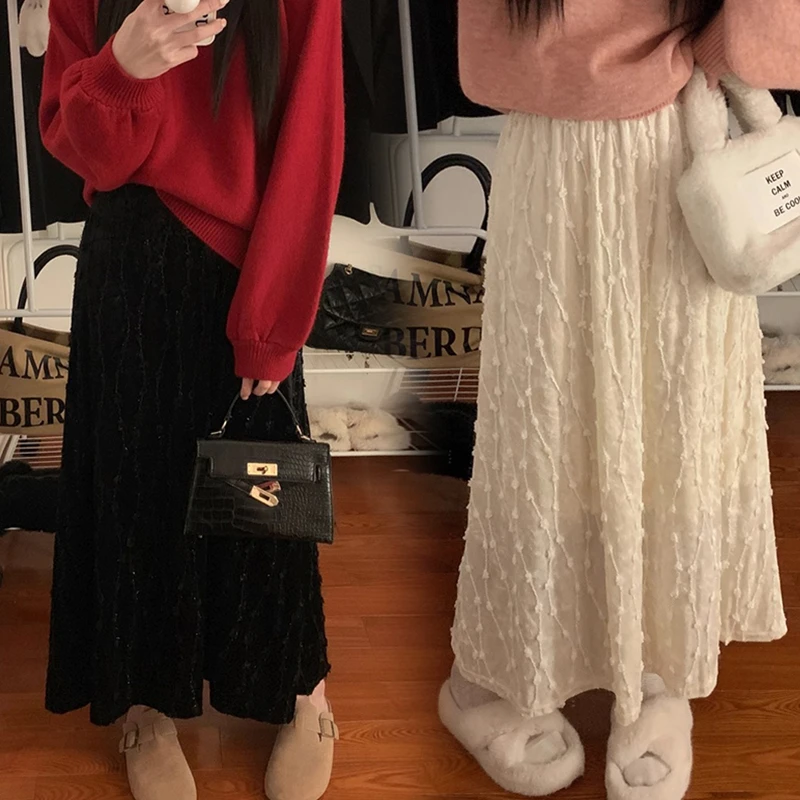 Spring Autumn Maternity Lace Skirts Fashion Embroidery Pregnant Woman Dobby Skirts Long Loose Pregnancy Skirt Black Beige