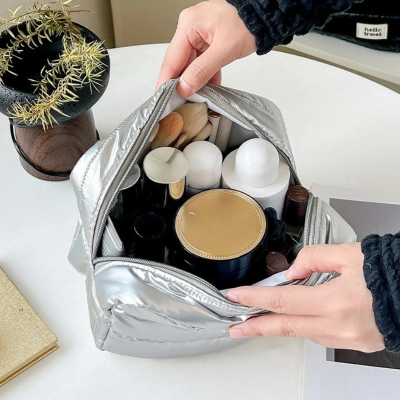 Large Capacity Makeup Bag Cosmetic Bag Toiletry Bag Portable Storage Bags Travel Organizer Multifunctional Handheld Washbag