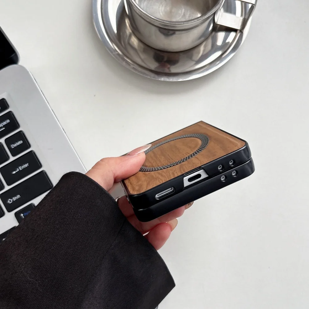 Luxury Wood Grain Magnetic Leather Phone Case with Magsafe Compatibility - Shockproof Cover