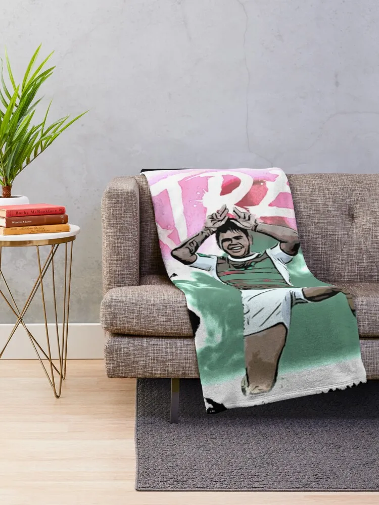 Latrell-Mitchell-Essental-Ƽ���� ������ ��� ħ��, ���� ���� ħ�� ��� ���