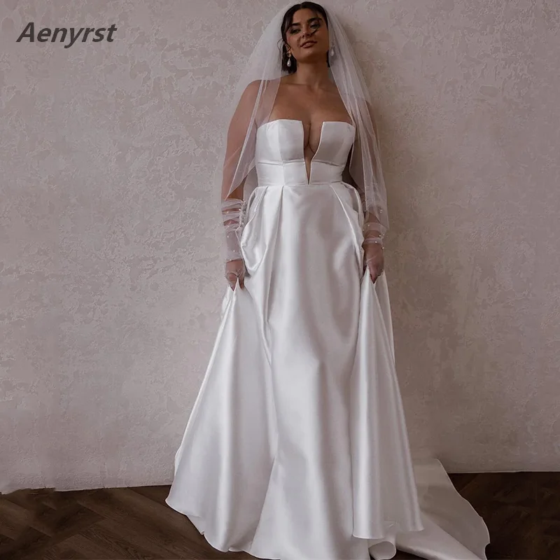 

2024 свадебное платье в стиле бохо с глубоким V-образным вырезом и открытой спиной, свадебное платье до пола со шлейфом без бретелек, Aenyrst