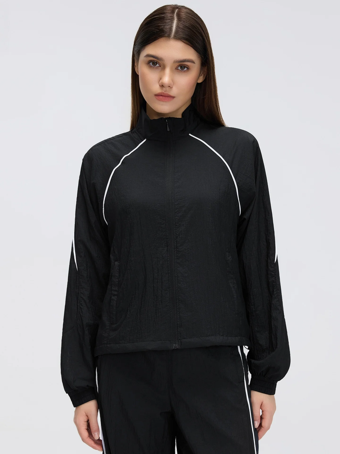 2026 여성용 루즈핏 캐주얼 긴팔 스탠드 칼라 방풍 스포츠 재킷 단색 아웃도어 사이클링 탑 편안한 폴리에스터 섬유