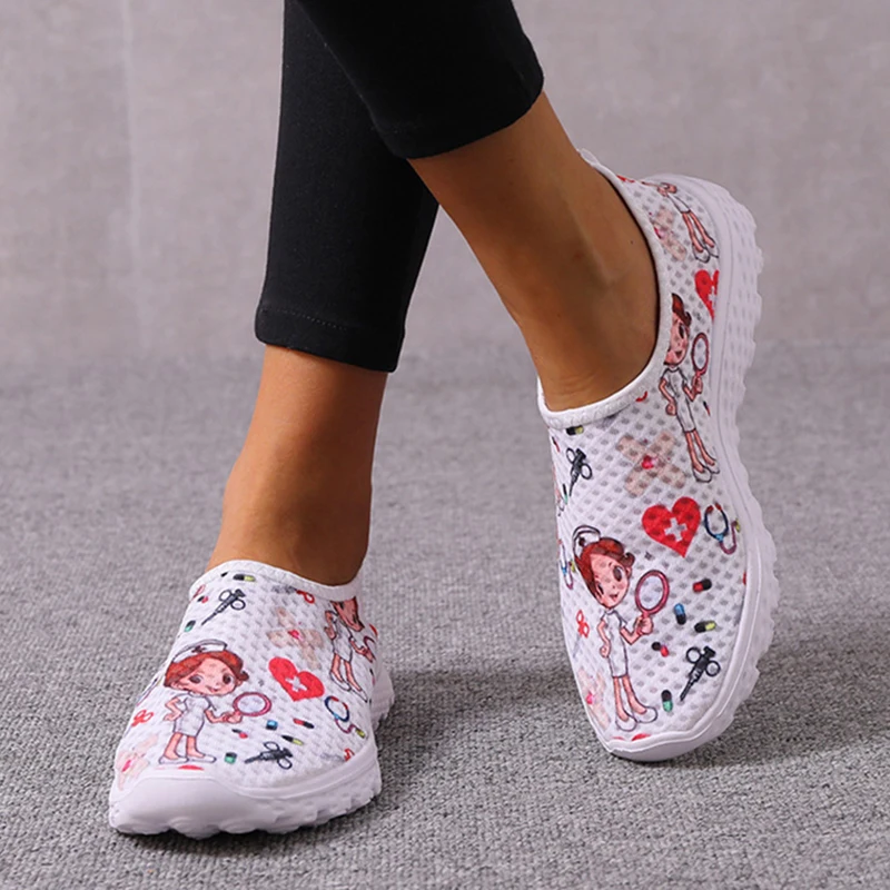 

Nurse Shoes Women Print Breathable Sneakers Woman Slip-on Light Non-slip Flats Ladies Soft Bottom Casual Sports Shoes