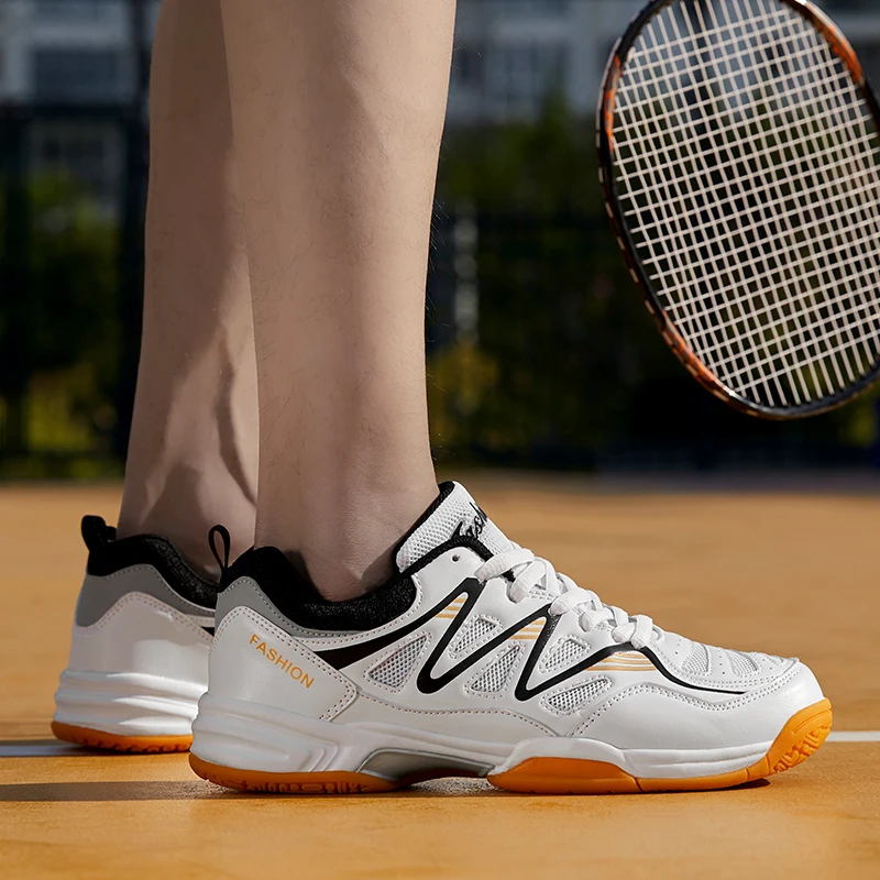 New oversized anti slip, wear-resistant, lightweight soft bottom shock-absorbing casual men's sports table tennis shoes