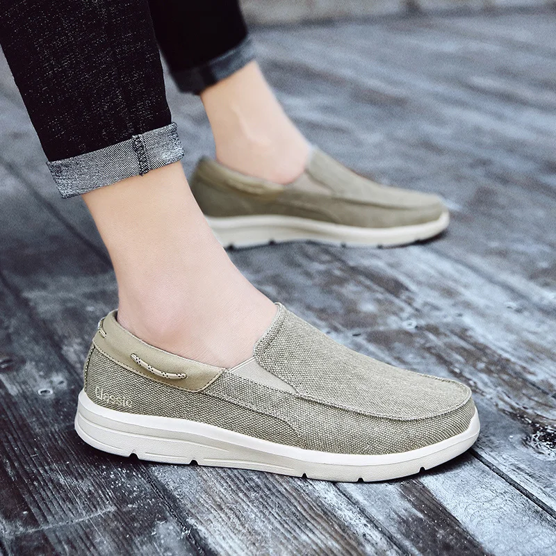 Men Casual Canvas Shoes Loafers Breathable Slip on Flats Vulcanized Shoes Driving Plus Size 46 Walking