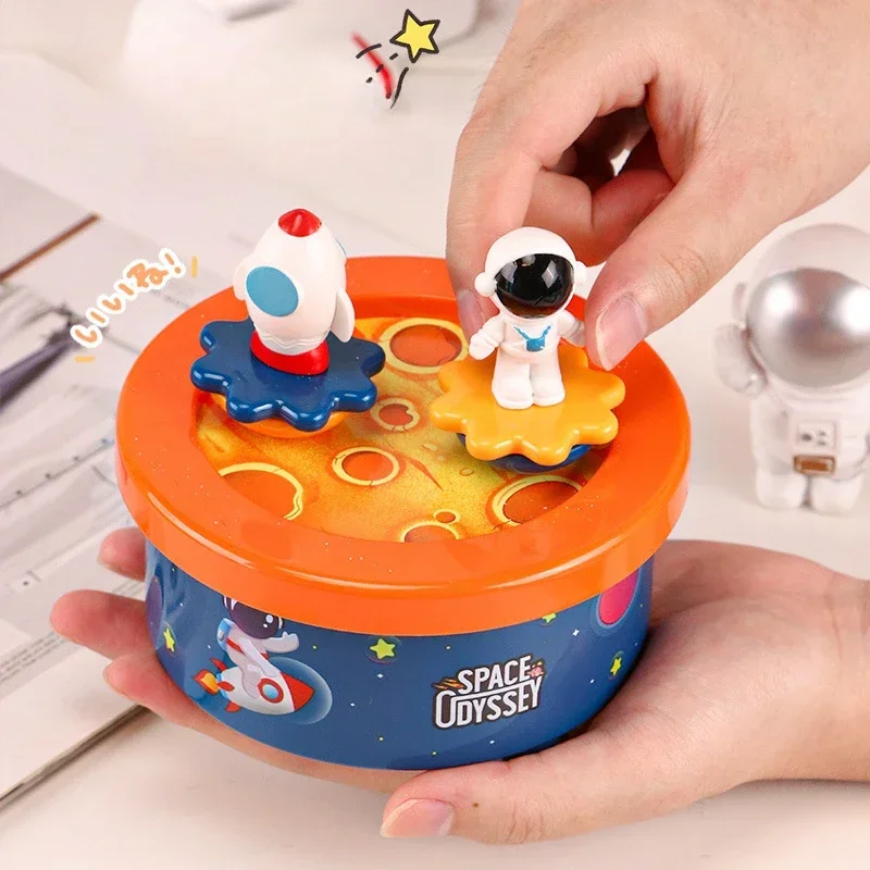 Home Tabletop Decorations Wind-up Revolving Musical Box Rotating Music Boxes Birthday Valentine Gift For Teens 2