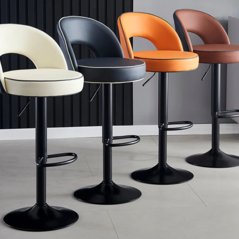 Рисунок 3 - Поворотные барные стулья в скандинавском