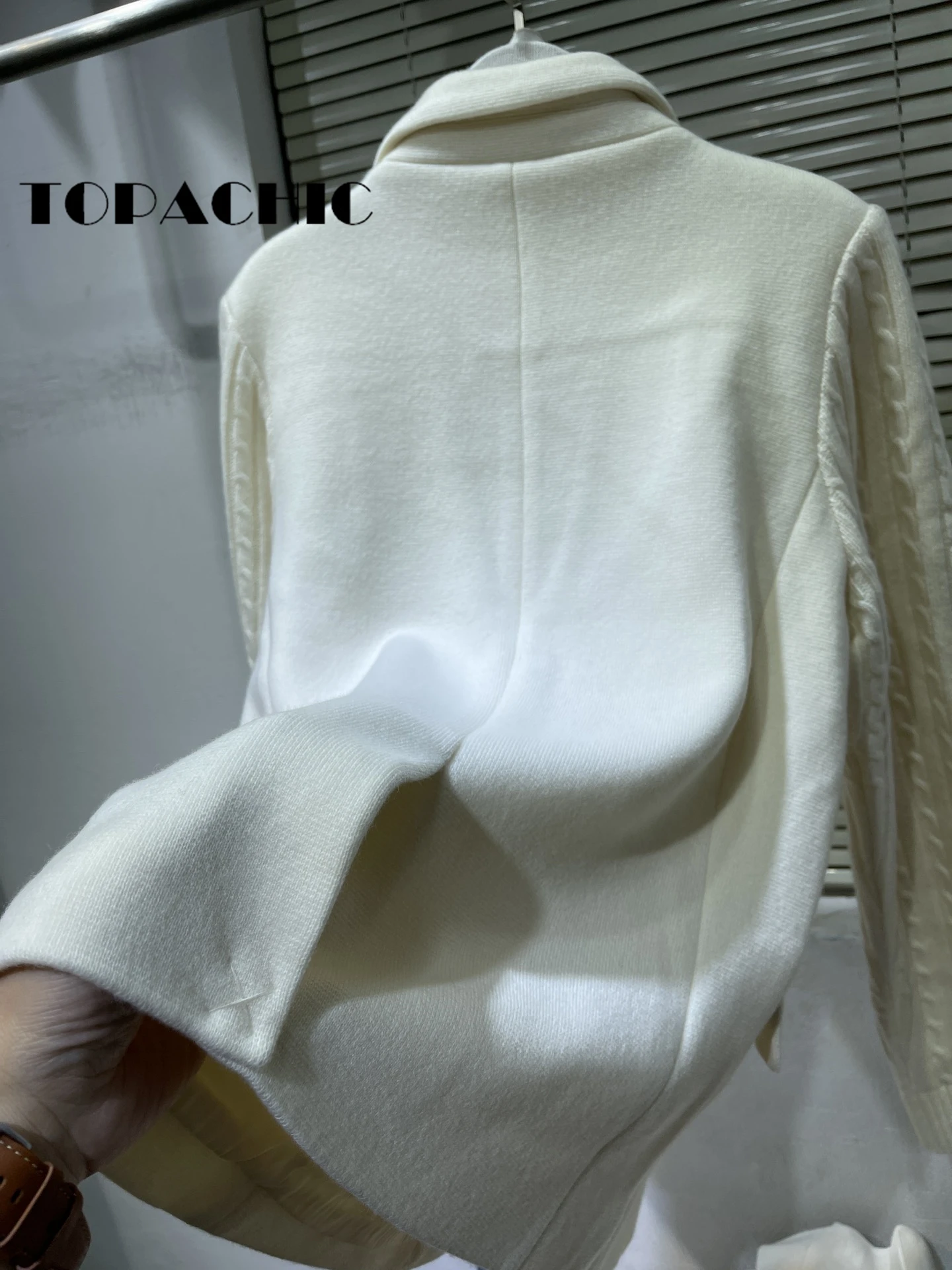 Рисунок 5 - Женский трикотажный блейзер TOPACHIC