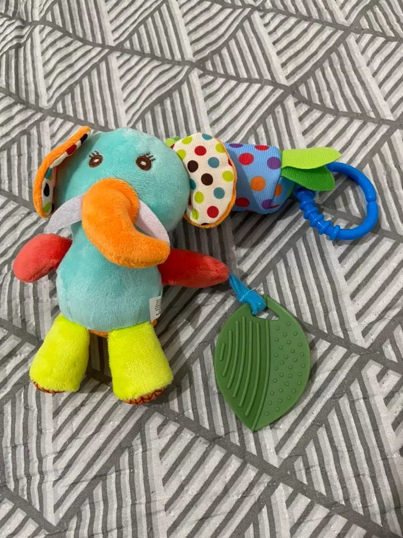 Description Picture 5 of item8 types of baby stroller hanging bells, bright colors, fun ringtones, and good friends to accompany babies
