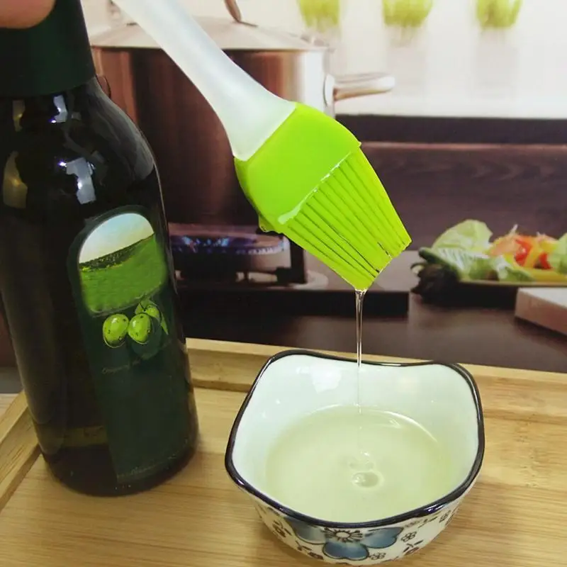 Useful Bbq Tool High Temperature Silicone Basting Oil Brush for Cake Bread Butter Baking Tools Keyboard Dust Cleaning Brush