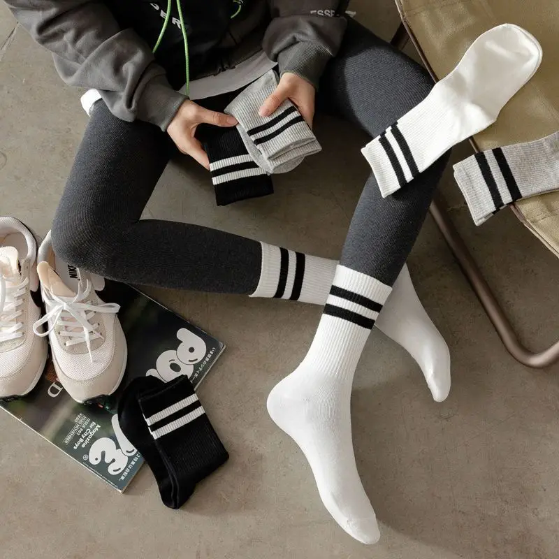 

Socks Women's Mid Tube Stockings Autumn and Winter Striped White Sports All-Match Black Stockings