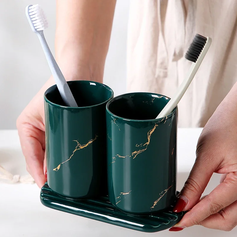 Badezimmeraccessoires Mundspülung Zuhause Kreative einfache Zahnbürste Kinder Paar Keramik Hotel Set Zahnspülbehälter Waschbecher_voghion.com