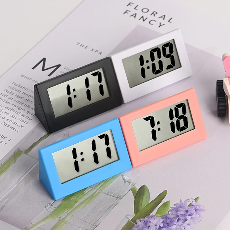 

1pc Bedroom Simple Small Electronic Watch Portable Old Man Big Word Table Student Exam Mute Desktop Clock Mini Home LCD Digital