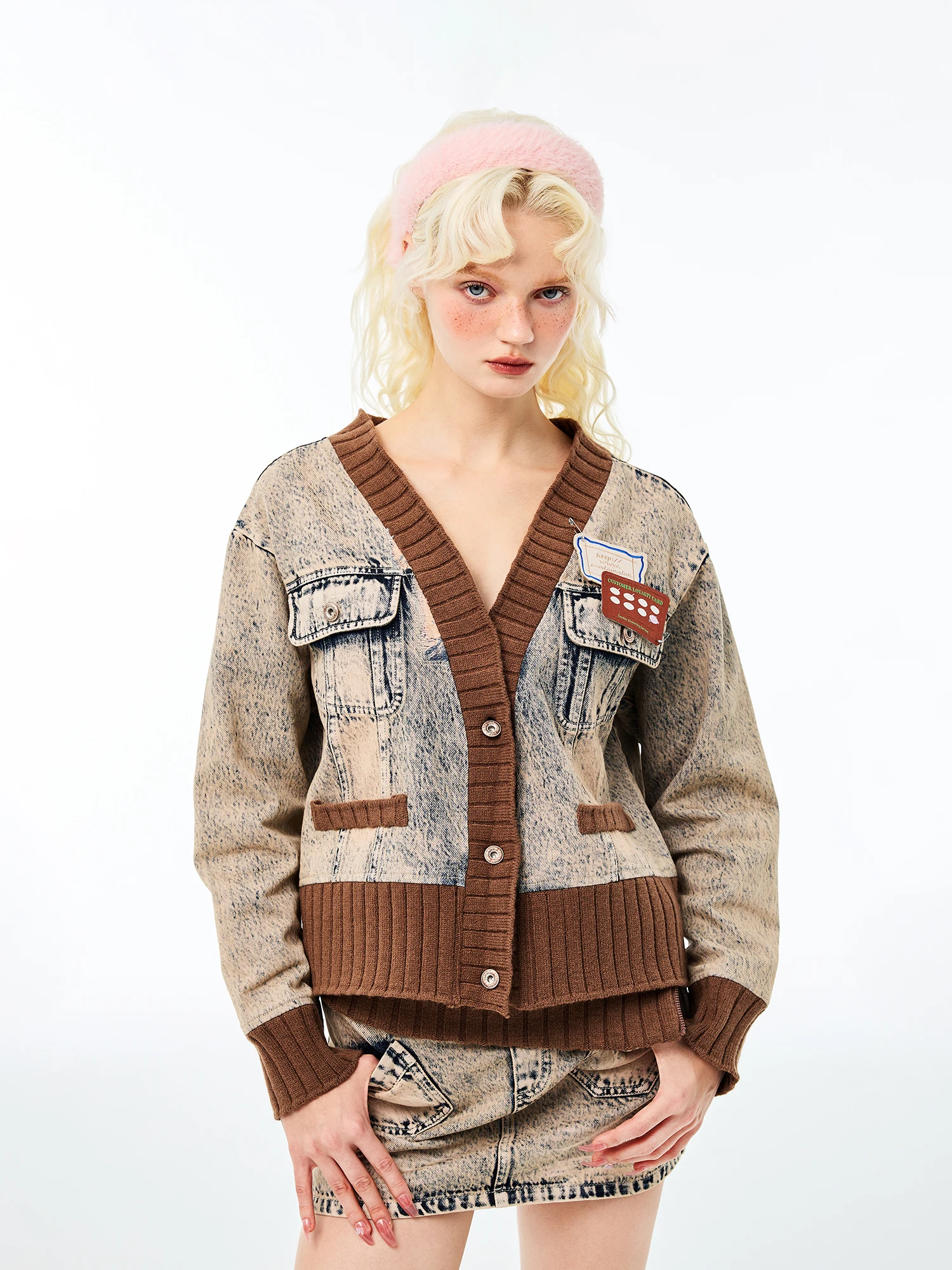 Design Do the Old Cowboy Coat Female Early Autumn European and American Retro Minority V-neck Stitching Top