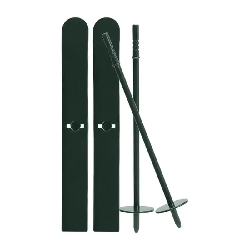 De Winterverhaal - Skistokken Met Een Gebreide Vuisthandschoen Stock De Winterverhaal - Skistokken Met Een Gebreide Vuisthandschoen Stock