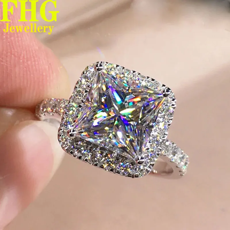 

1 2 3 4 5 Carat Au417 10K White Gold DVVS1 Princess Moissanite Diamond Ring Women Wedding Party Engagement Classic Trendy