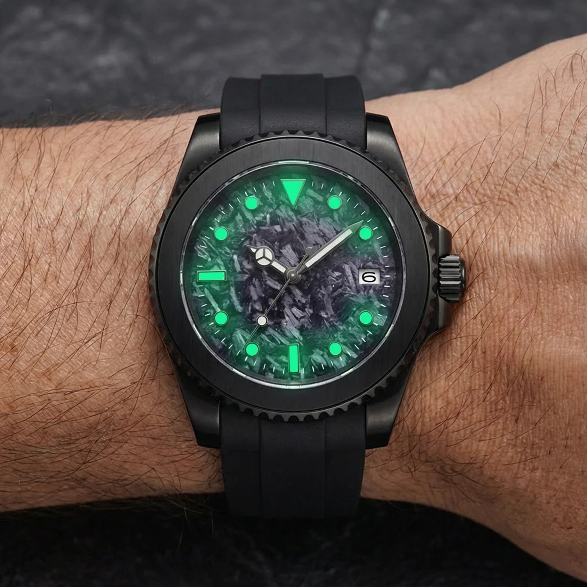 Blue/Green Luminous Watch Dial with Calendar Feature, 28.5mm