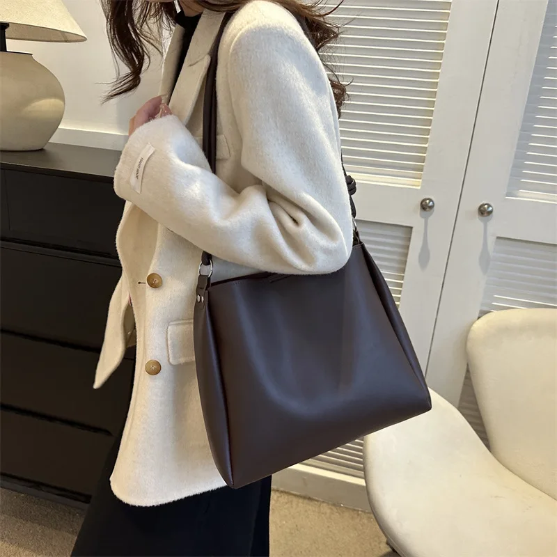 Fashionable High Quality Texture Crossbody Bag, Synthetic Leather Bucket Tote Bag, Single Shoulder Bag for Commuting Women's Bag