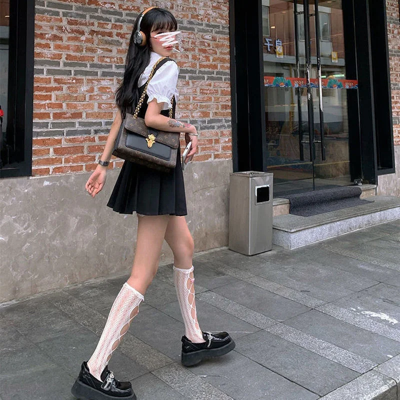 Japanese Cyber/Y2K Street Style With Pleated Jacket in Harajuku