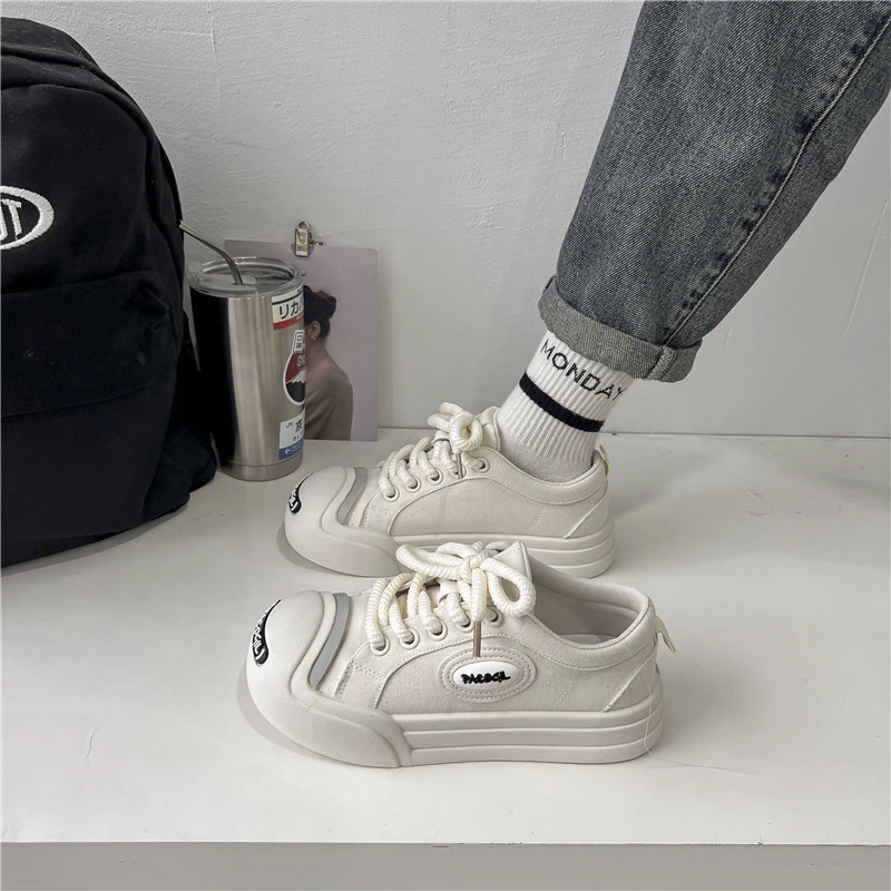 Thick Soled Round Toe Jogging Board Shoes Breathable Mesh Comfortable Versatile Casual Sports Sneakers running shoes
