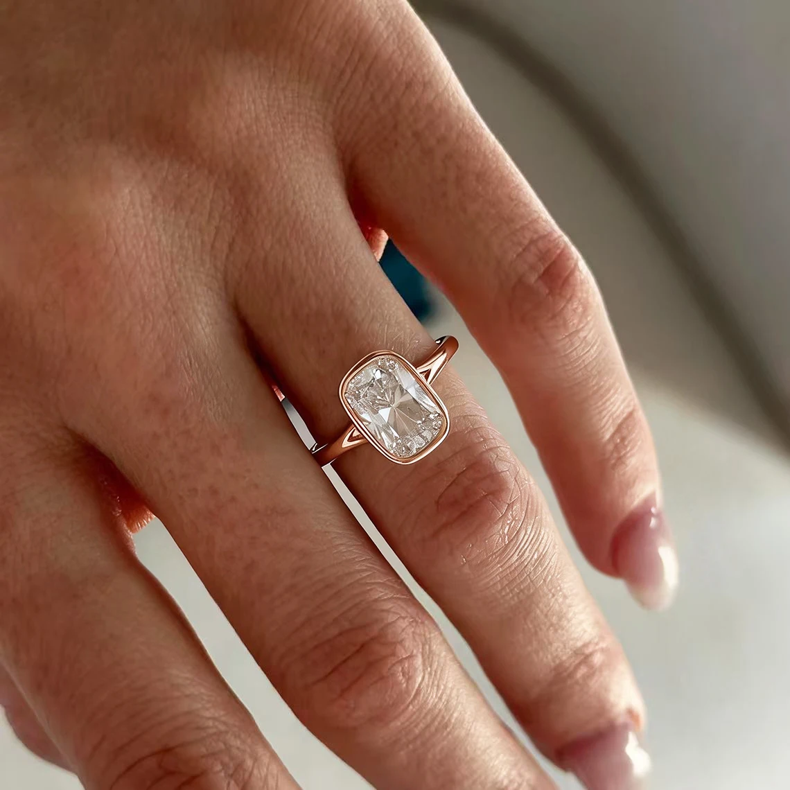 Exquisite Rose Gold Engagement Ring for Women - High-quality Shiny AAAA Zircon Jewelry Anniversary Gift - 3