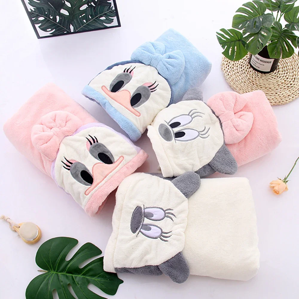 Baby Bathrobe Flannel Cloak Cartoon Boy Girl Ultra-Soft Hooded Spa Velvet Robe Bath Towel Baby Shower Gift