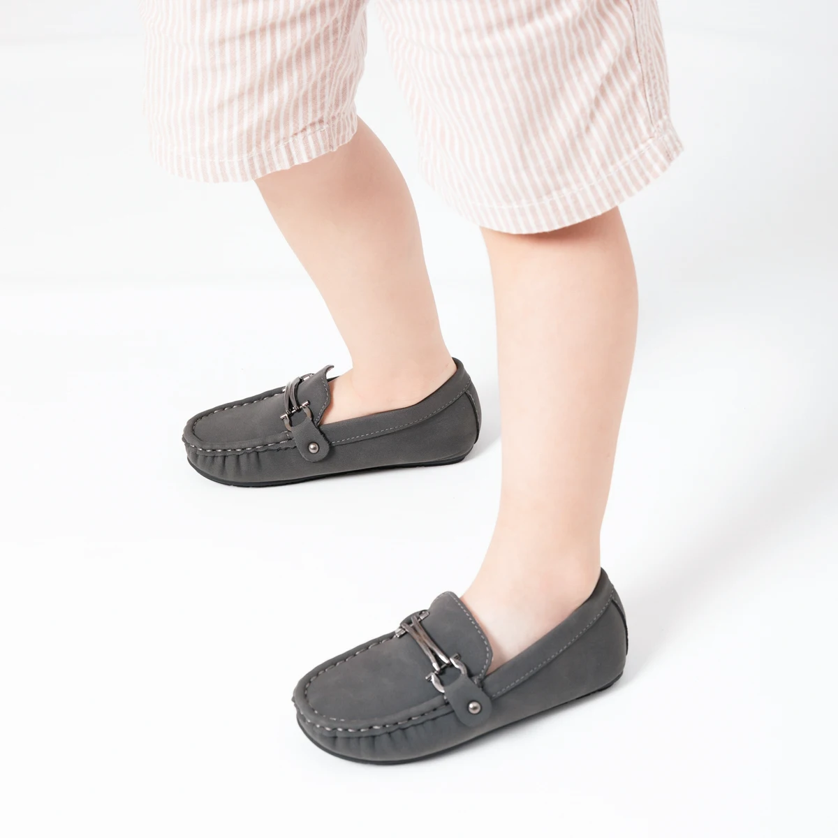 Jungen-Loafer im britischen Stil, Kinder-Kleiderschuhe, Slip-On-Mokassins, flache Kinderschuhe für Schule, Hochzeit, Party, formelle Auftritte – Detail 8