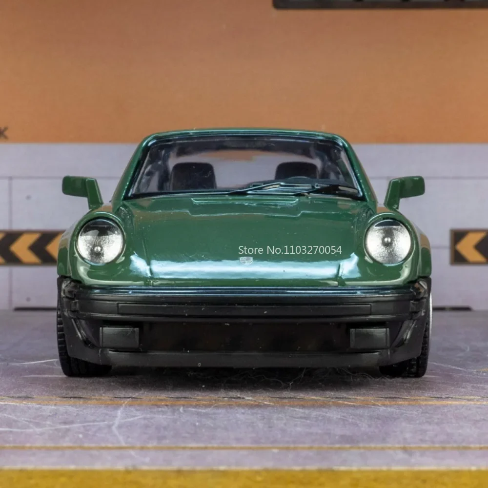 1/36 Porsche 911 1978 Alloy Car Model Toy Simulation Metal