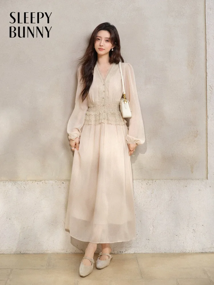 Winter Women Elegant Lace V-Neck Long Dress Slim Waist Maxi Dress Romantic Long Sleeve Gown Female Daily Occasion Wear Clothing