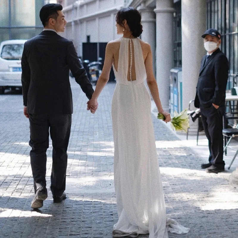 

2023 Sexy Summer Wedding Dress O-neck Sleeveless Illusion Buttons Back Bridal Gowns New Arrival Boho Vestido De Novia