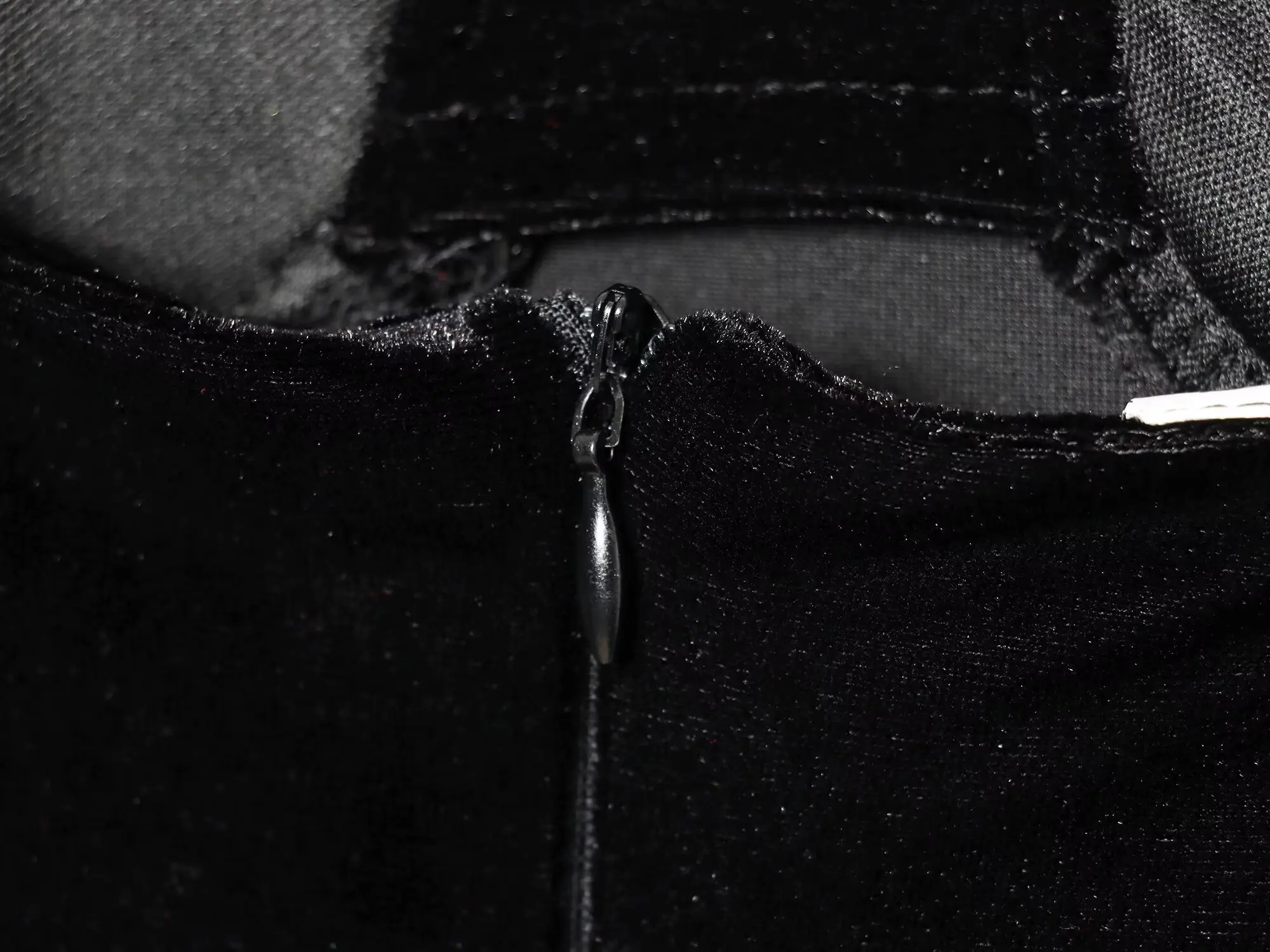 HH Frau Frühling Mode V Kragen Zipper Spitze Dekoration Sexy Ärmellose Samt Stoff Kleid Weibliche Slim Fit Rückenfreies Kleid – Detail 11