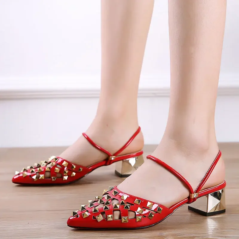 

Туфли женские красные на низком каблуке, сланцы, сандалии с заклепками, заостренный носок, Уличная обувь, мюли, обувь на каблуке, B топ-дизайн, I F