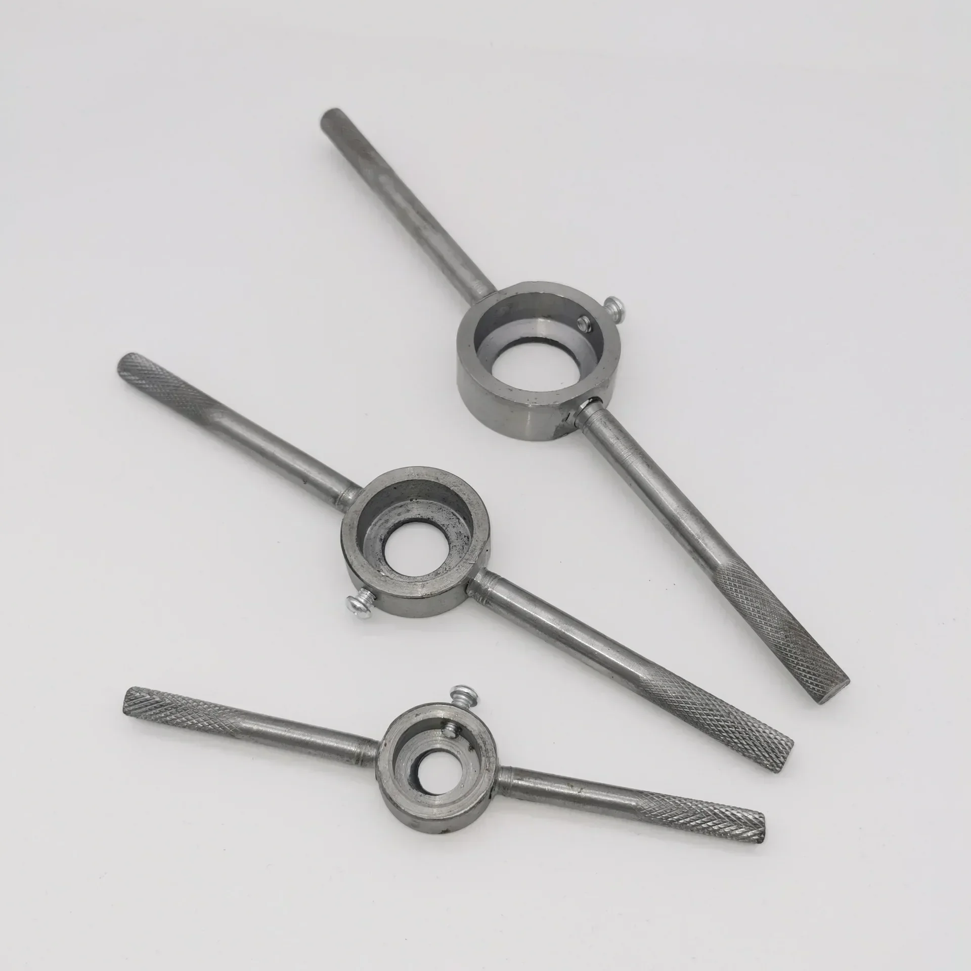 ID Round Die Stock Handle Wrench For Round Die Adjustable Holder For Clean Cutting Hand Tool Sets 25mm 30mm 38mm