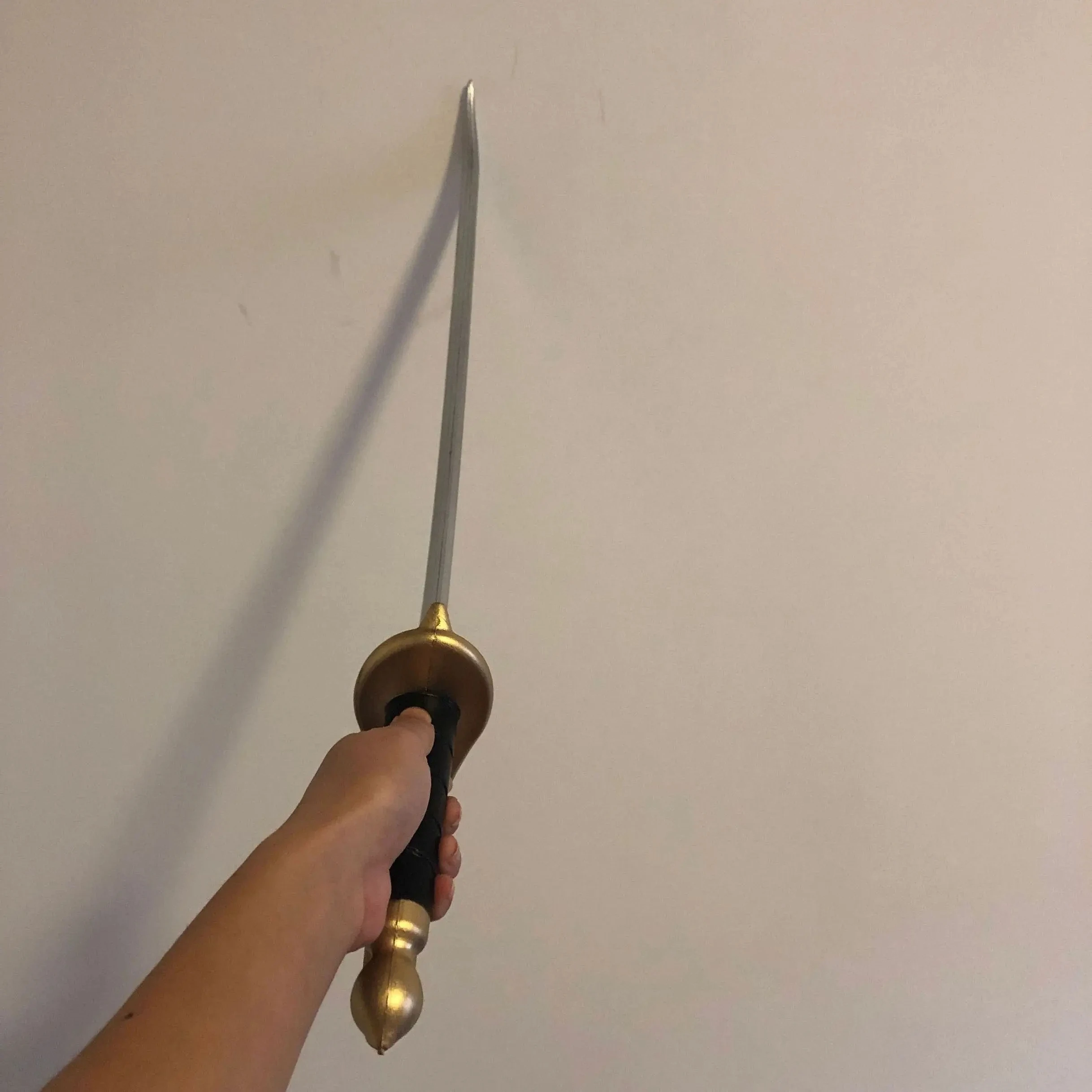 Description Picture 5 of item1:1 Cosplay Thunder Knife Pirate Captain Sword Sacrifice Knife Sword Prop Role Cos Pirate Ghost Knife PU Weapon Model Toy 76cm