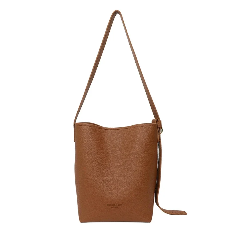 thumbnail image 1 of Bolso de hombro de PU de gran capacidad con cierre de alta calidad 2024, bolso cruzado sencillo de color sólido, bolso de mano suave, versátil y moderno, 1 of 5