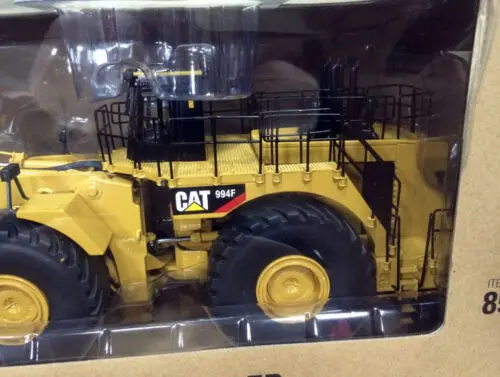 ミニカー 602-006 1/50 CAT 994F WHEEL LOADER 55161 ミニカー 602-006 1/50 CAT 994F WHEEL LOADER 55161 Amazon.com