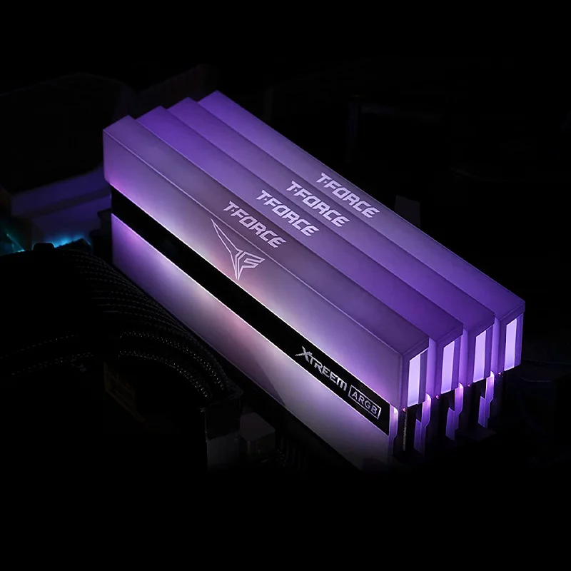 Team T-FORCE XTREEM ARGB 32GB TEAM T-Force XTREEM ARGB DDR5 32GB(16*2)