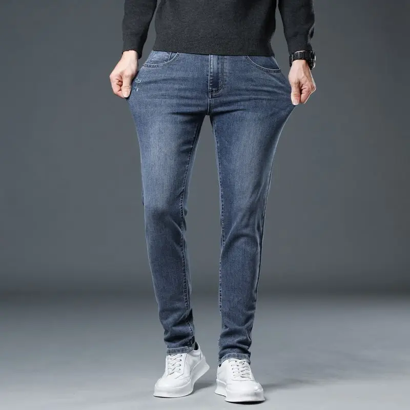 New Autumn/winter 2025 Stretch Wash Jeans for Young Men with Small Straight Elastic Waist 4