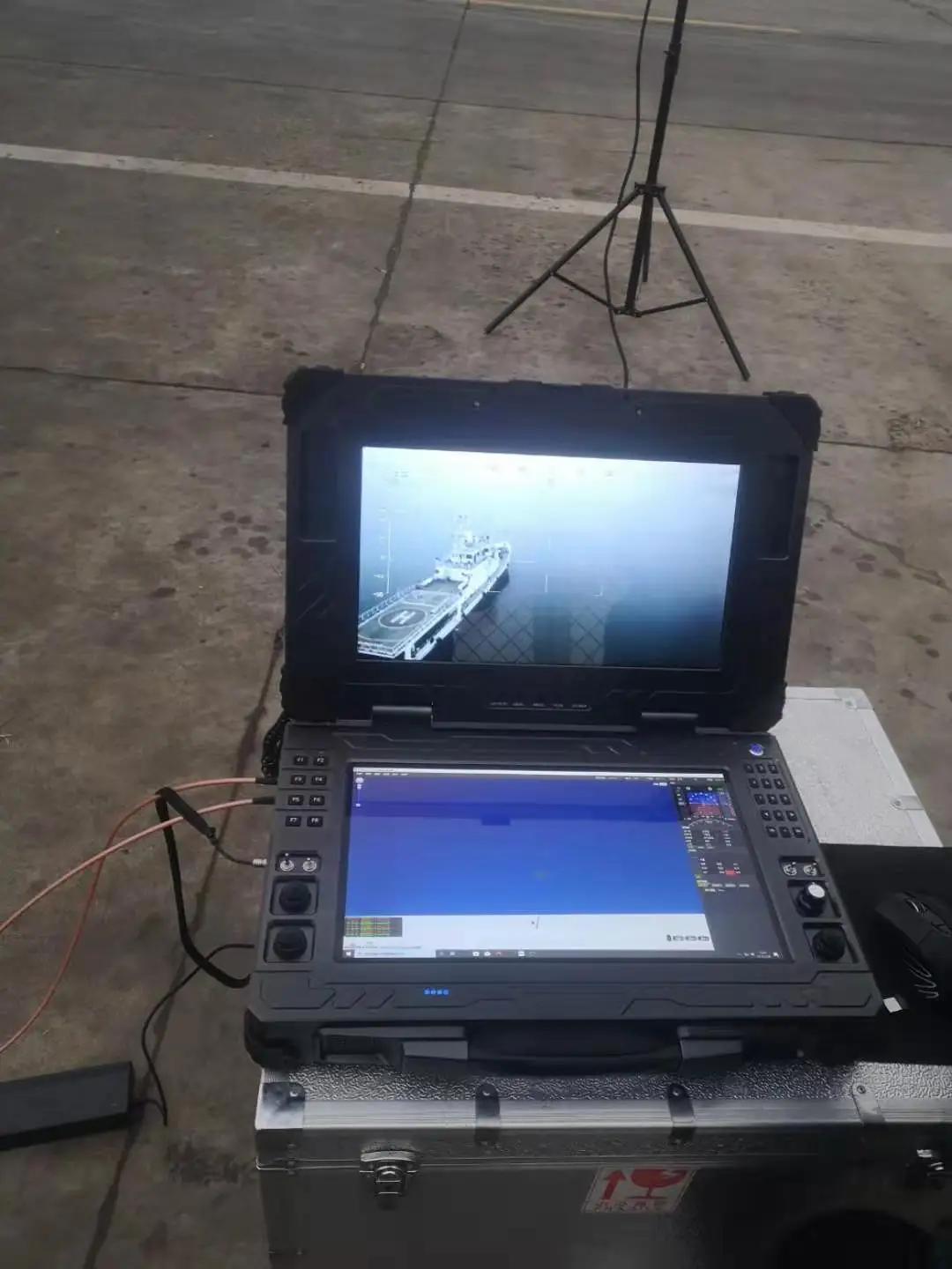 S0525d9be1b9c44158f8e141443e73411i Portable Base Ground Control Station RC GCS for DJI Drone Uav Dual Touch Screen