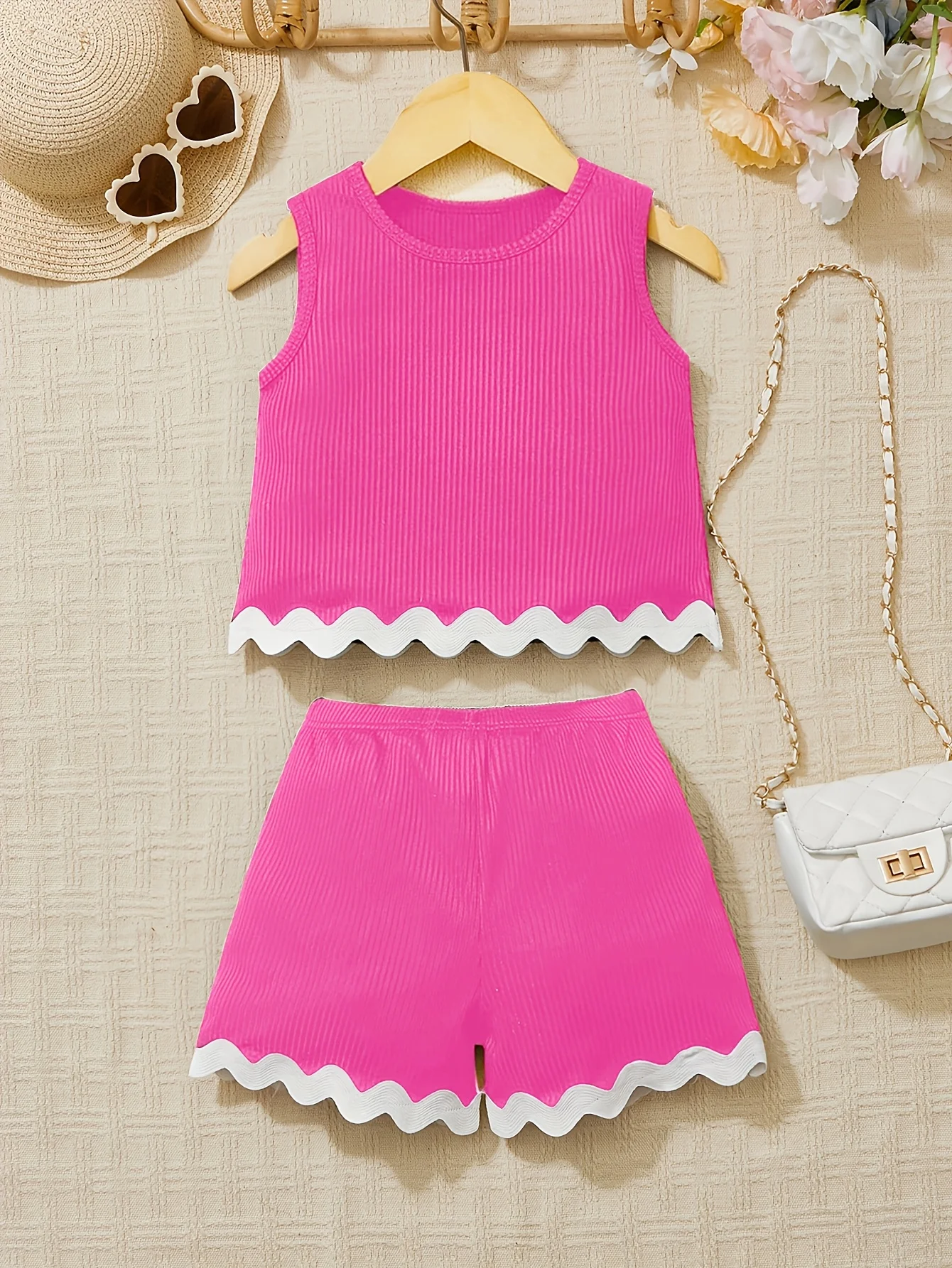 Girls' Casual Outfit: Vest + Shorts Two-Piece Set, Black and Rose Red with White Lace Design, Stylish and Attractive, Suitable for Children Aged 4-12, Versatile Clothing for Summer Home Wear and Outin - 3