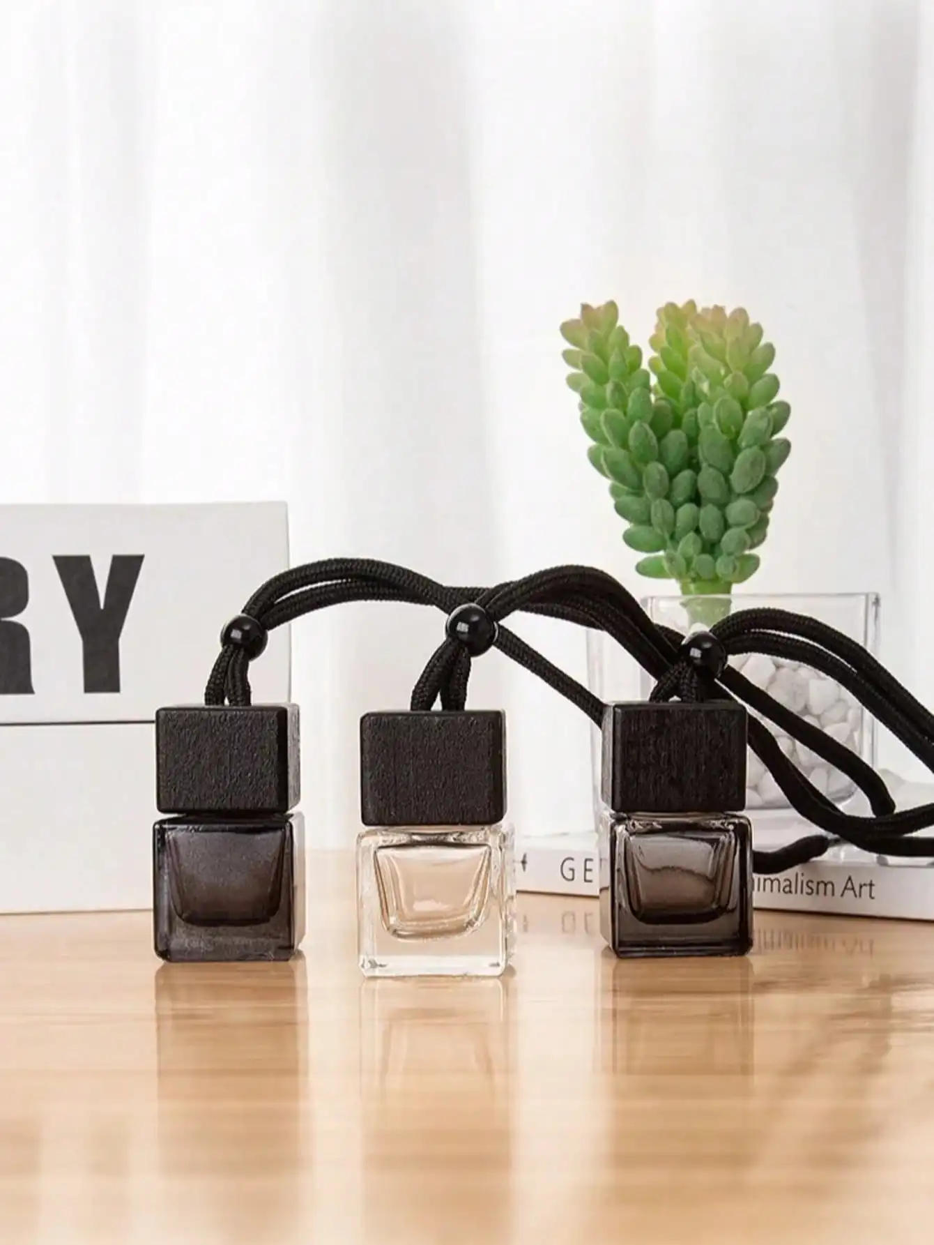 Bottiglie di profumo per auto in vetro colorato da 5 pezzi da 8 ml: sia una grande decorazione per interni auto e un elegante accessorio di moda - Image 4