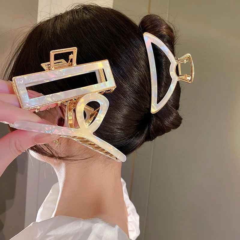 Korean Acetic Acid Large Grab Clip Alloy Shark Clip Hairpins Girls Simple White Headdress крабик для волос 헤어핀 Oh Accessories necklaces mama simple alloy necklace in gold size one size