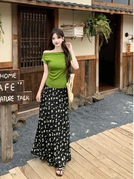 plus Size Women's Green One-Shoulder Short-Sleeve T-Shirt And High-Waist Floral Half-Skirt Set Summer New Style Commute Korea...