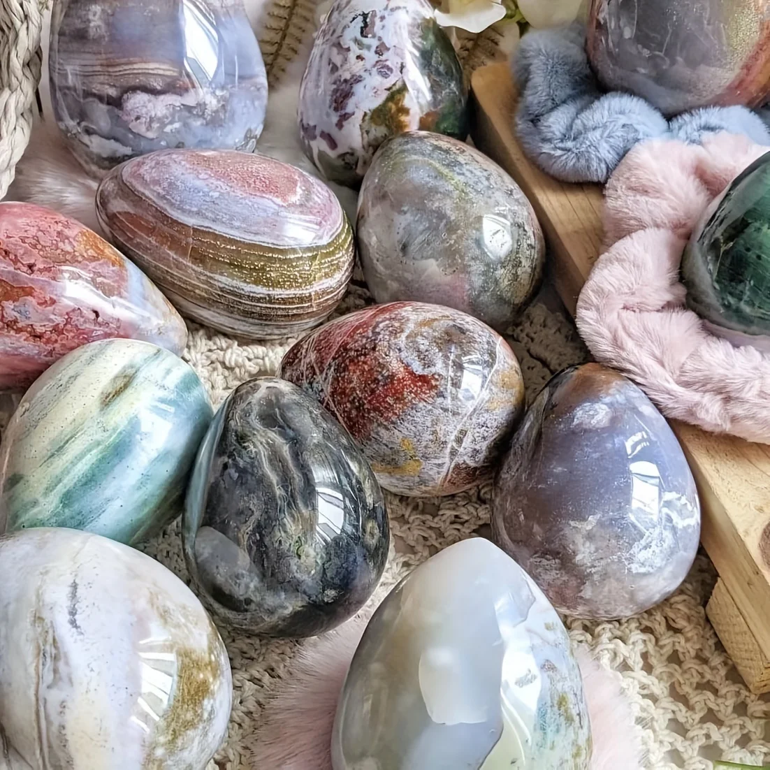 Natural Ocean Jasper Mushrooms, Particle Polished Stones, Plam Stone, Crystal, Chakra Stones, Fishing Tank Filler,