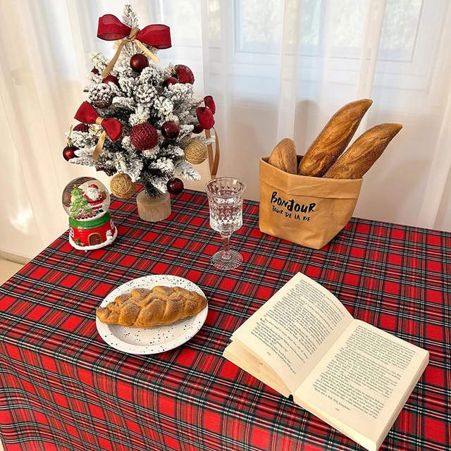 Christmas Holiday Tablecloth 4